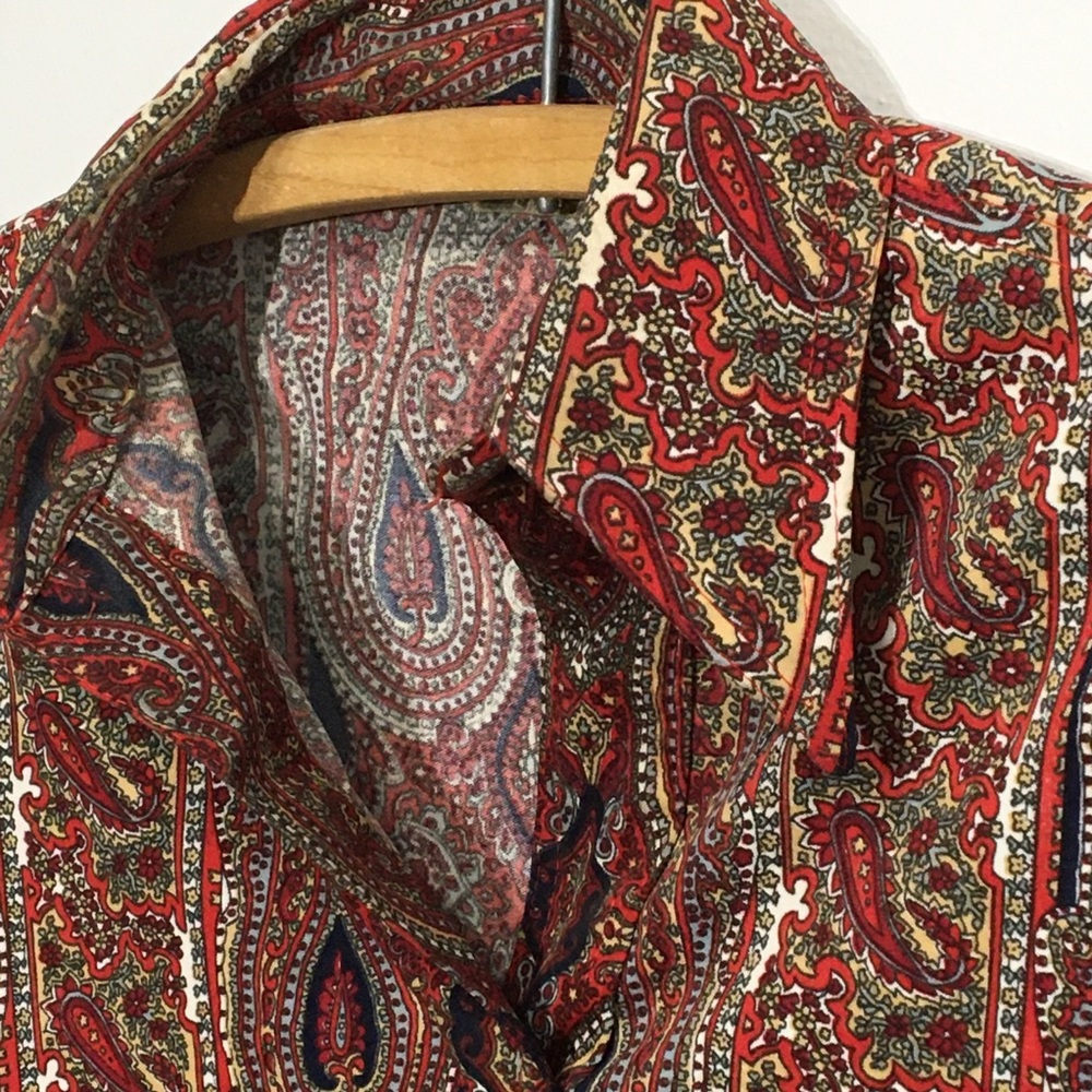 Vintage 1970s Paisley Top Blouse by TEMPTATION - Picture 4 of 13